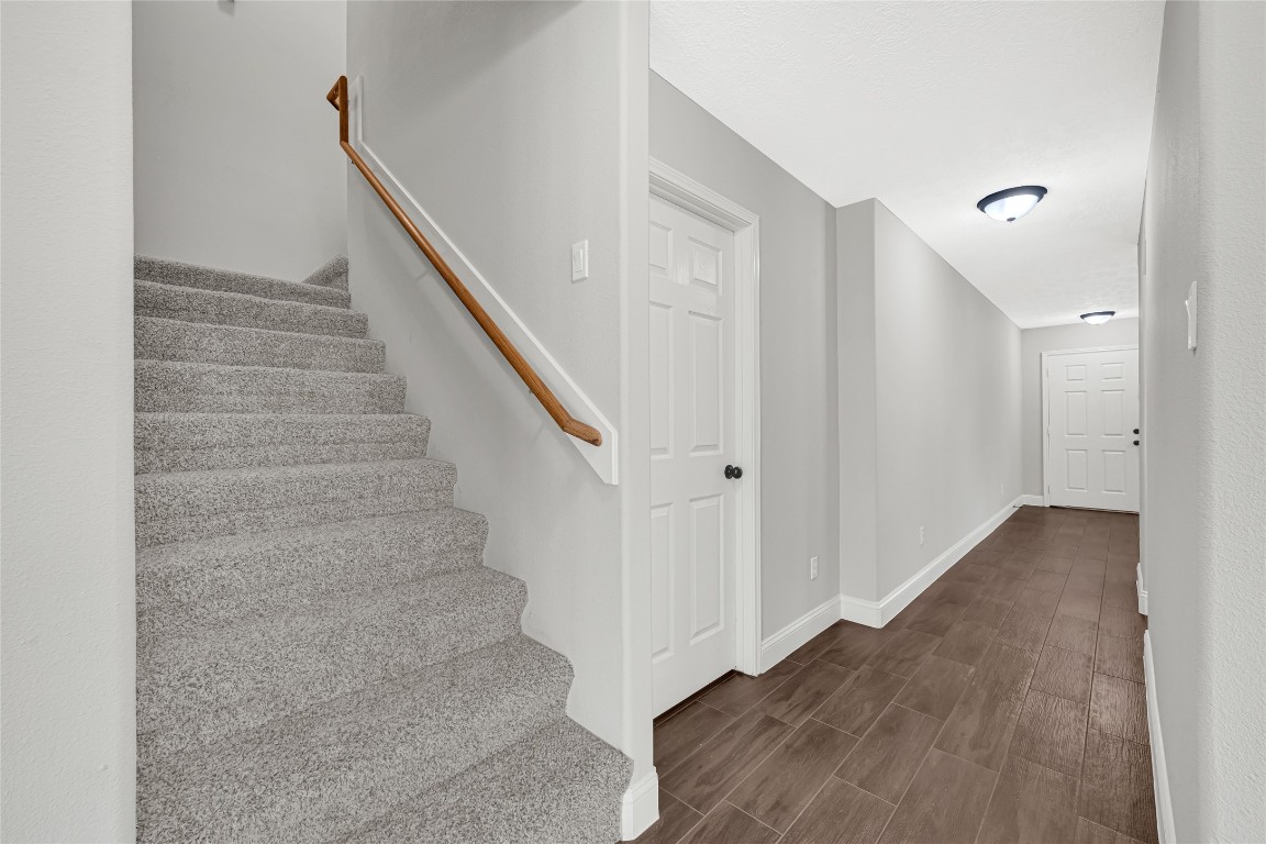 10406 Bentondale Lane Houston, TX 77075 - Photo 18 of 27