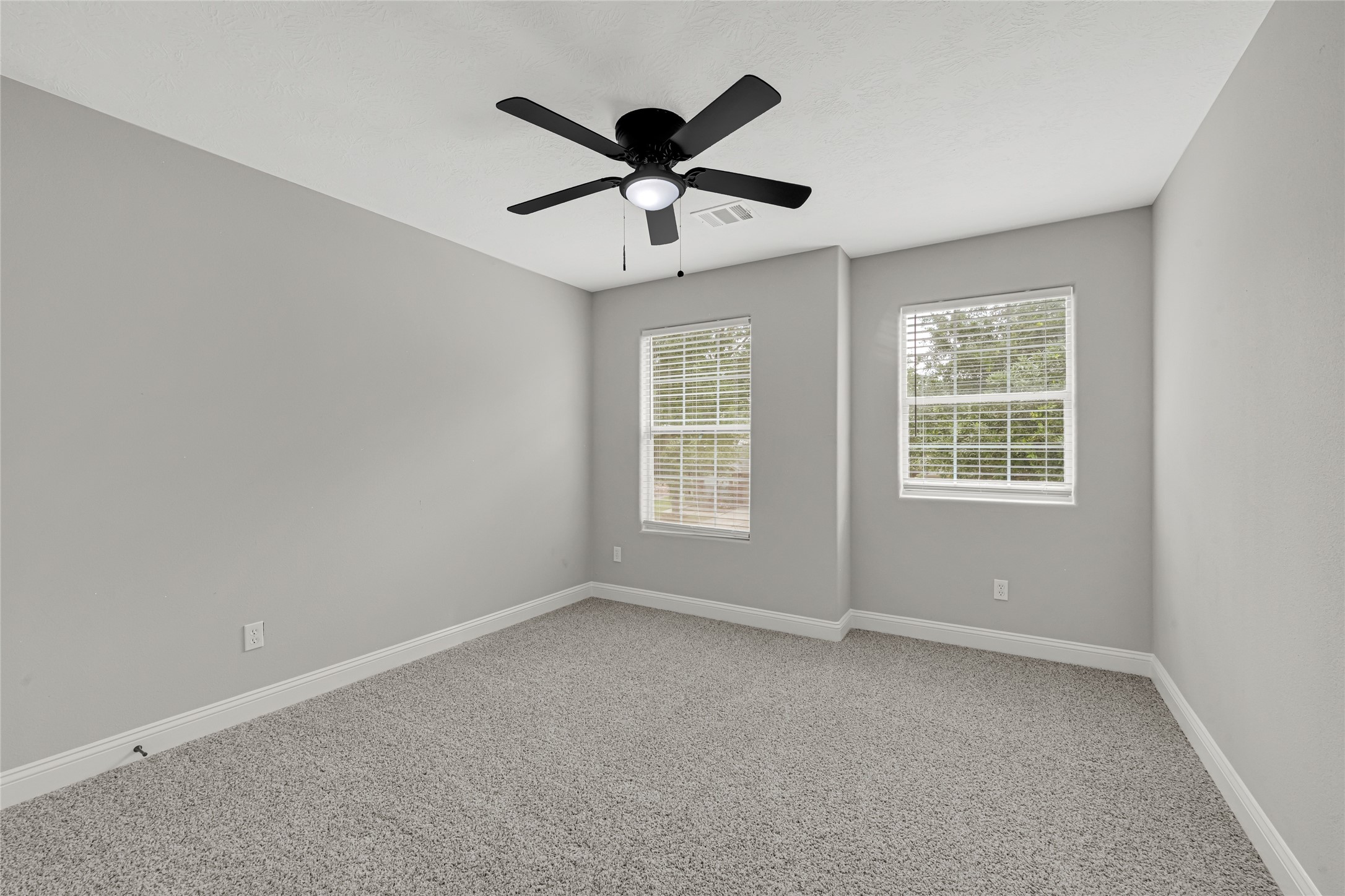 10406 Bentondale Lane Houston, TX 77075 - Photo 23 of 27 a view of an empty room with a window