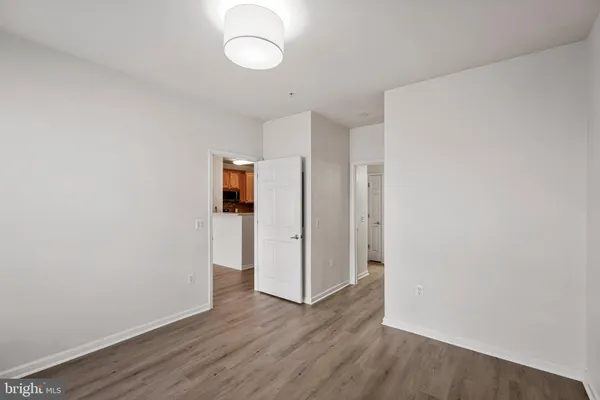 $1,900 | 3810 Lightfoot Street, Unit 308, Chantilly, VA 20151