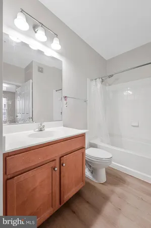 $1,900 | 3810 Lightfoot Street, Unit 308, Chantilly, VA 20151