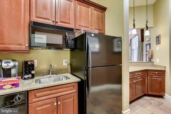 $1,900 | 3810 Lightfoot Street, Unit 308, Chantilly, VA 20151