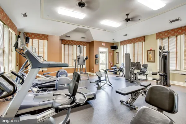$1,900 | 3810 Lightfoot Street, Unit 308, Chantilly, VA 20151