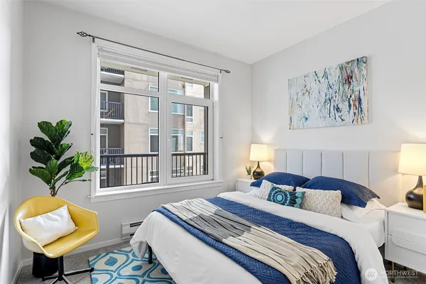 $355,000 | 2801 1st Avenue, Unit 612, Seattle, WA 98121