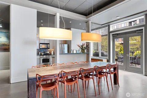 $355,000 | 2801 1st Avenue, Unit 612, Seattle, WA 98121