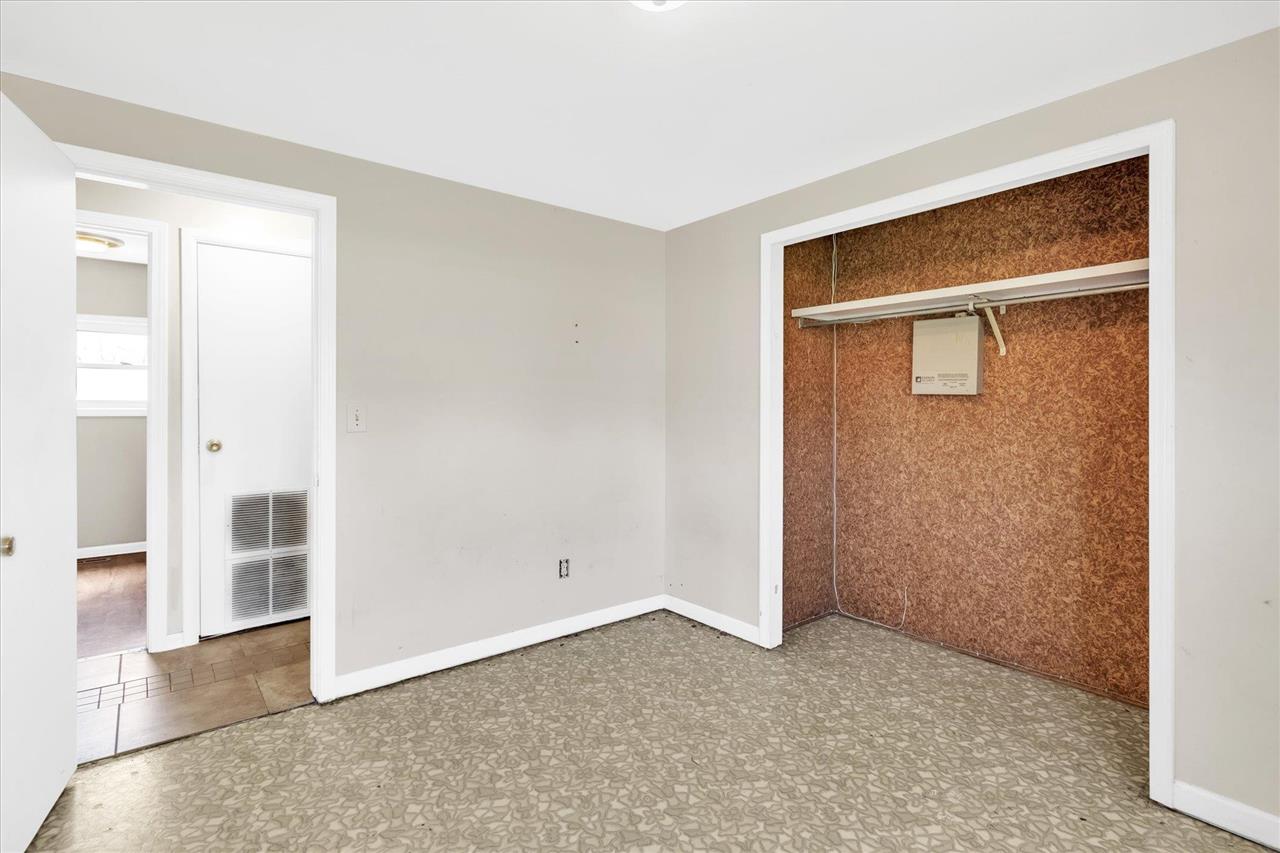7660 Garrison Road Durand, MI 48429 - Photo 22 of 37