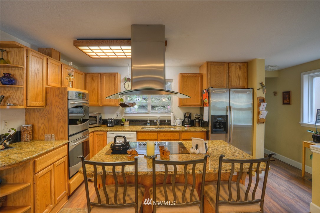 4932 Raccoon Valley Road Southeast Olympia, WA 98513 - Photo 4 of 23 Gallery Image 4