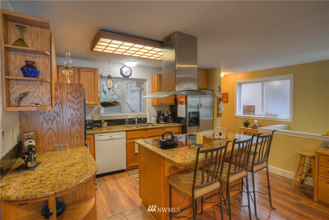 4932 Raccoon Valley Road Southeast Olympia, WA 98513 - Photo 6 of 23 Gallery Image 6