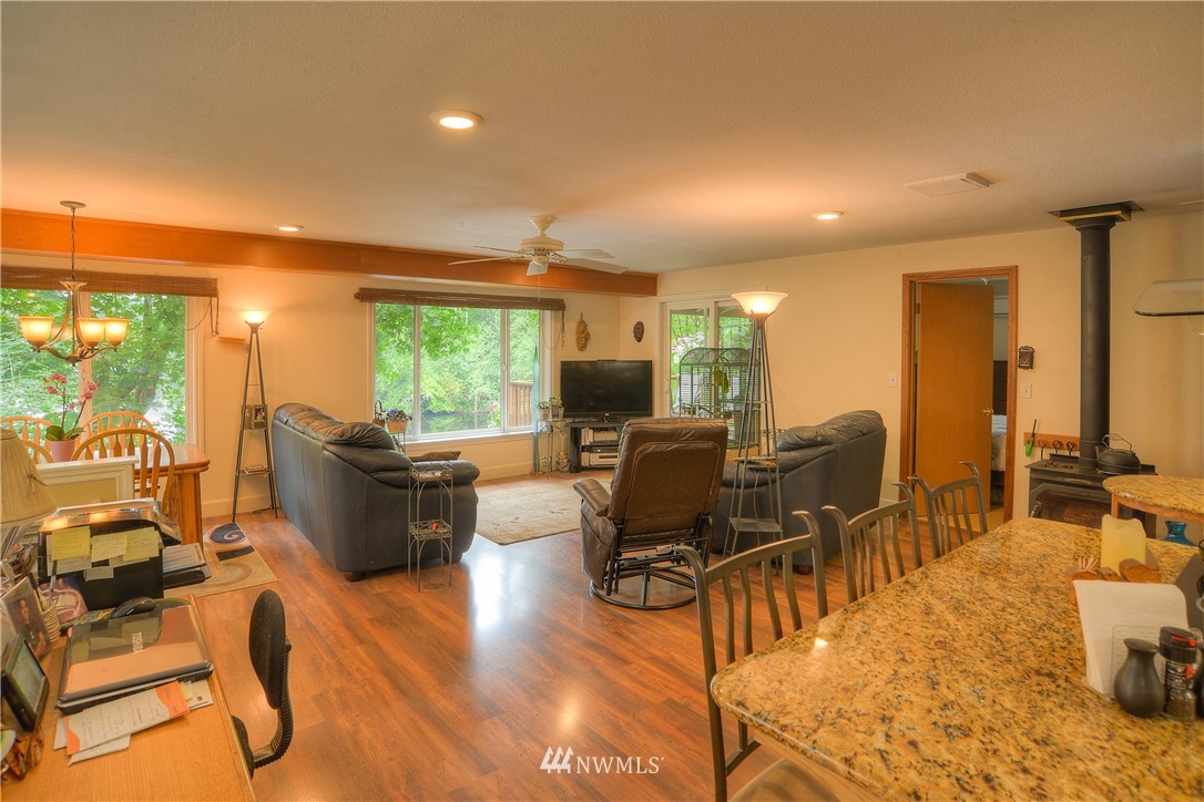 4932 Raccoon Valley Road Southeast Olympia, WA 98513 - Photo 8 of 23 Gallery Image 8