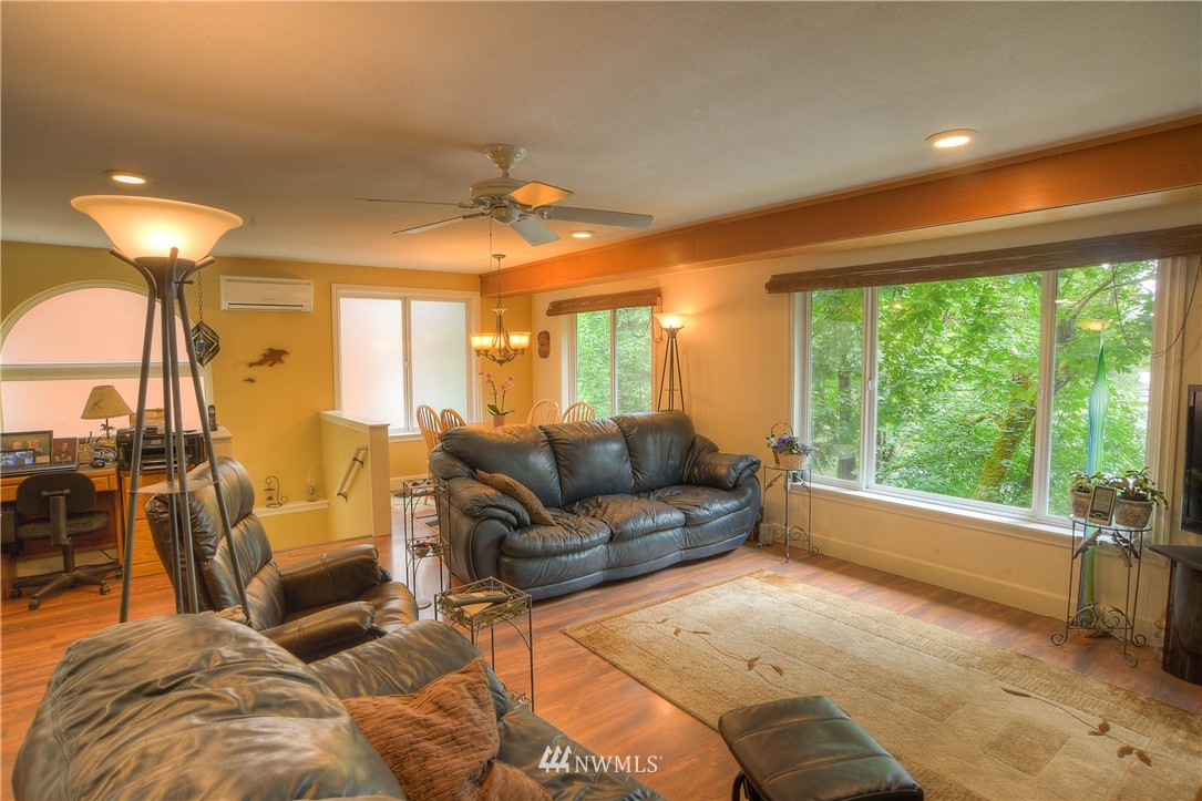 4932 Raccoon Valley Road Southeast Olympia, WA 98513 - Photo 10 of 23 Gallery Image 10