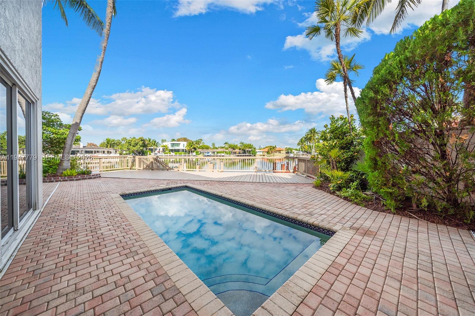 1500 Shoreline Way, Unit 1500 Hollywood, FL 33019 - Photo 43 of 54 a view of balcony with furniture
