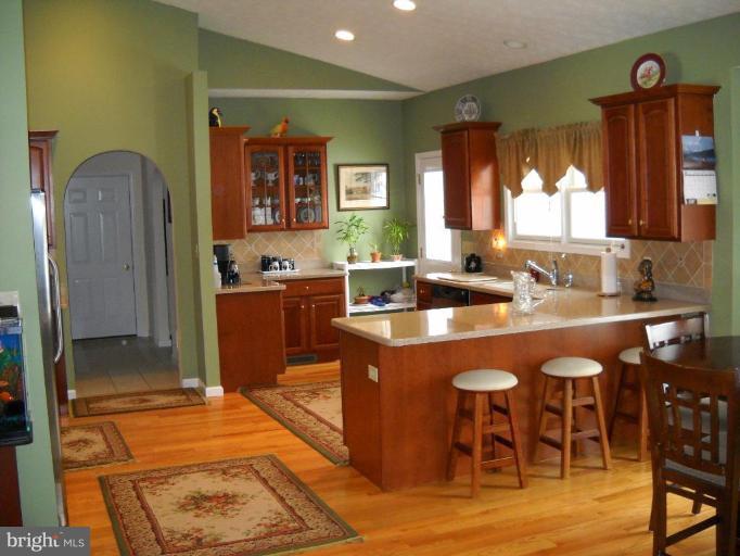502 Fishel Road Winchester, VA 22602 - Photo 8 of 21 Kitchen