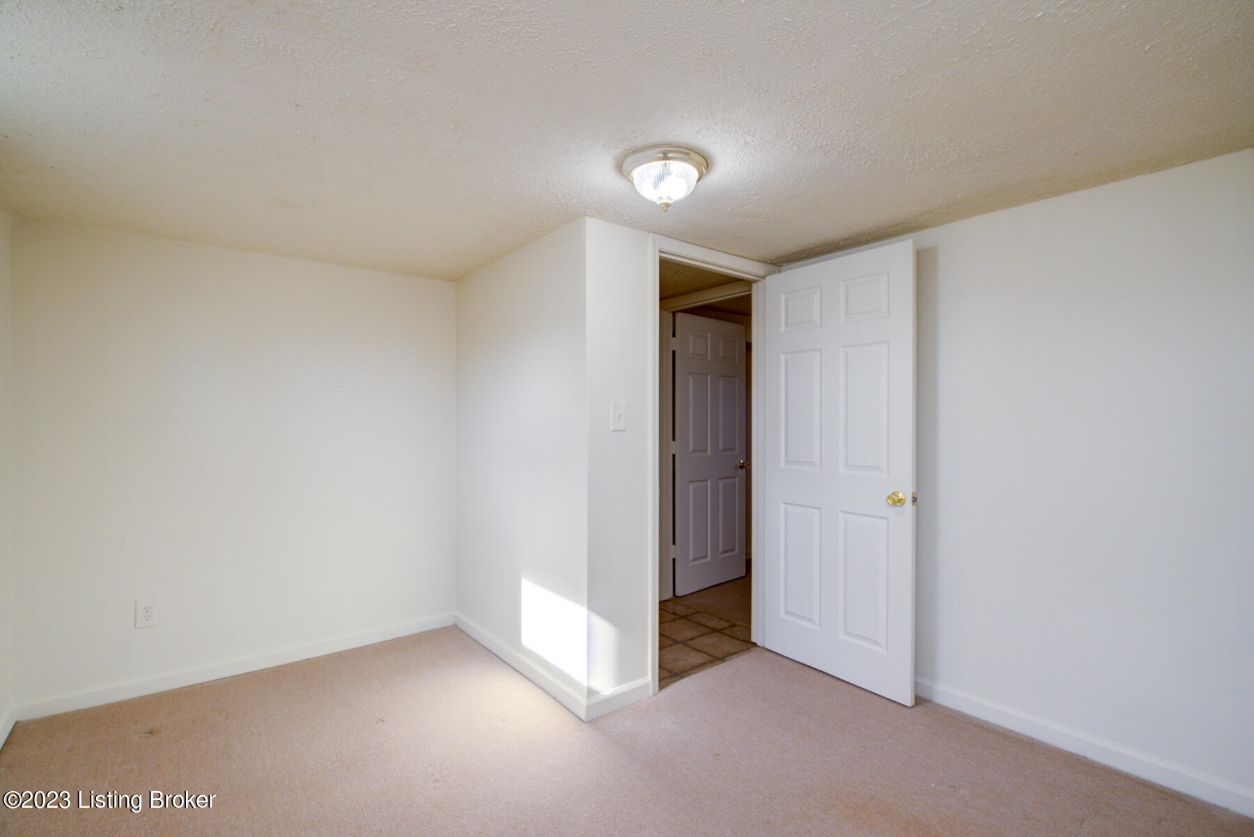 8406 Blue Lick Road Louisville, KY 40219 - Photo 19 of 31 GSP-8406_Blue_Lick_Rd-19