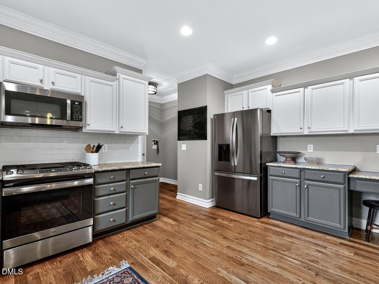 407 Bickett Boulevard Raleigh, NC 27608 - Photo 11 of 32