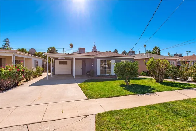 $824,900 | 18638 Malden Street, Northridge, CA 91324