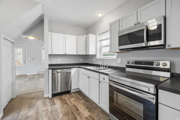 $99,000 | 418 West Church Street, Cambridge City, IN 47327