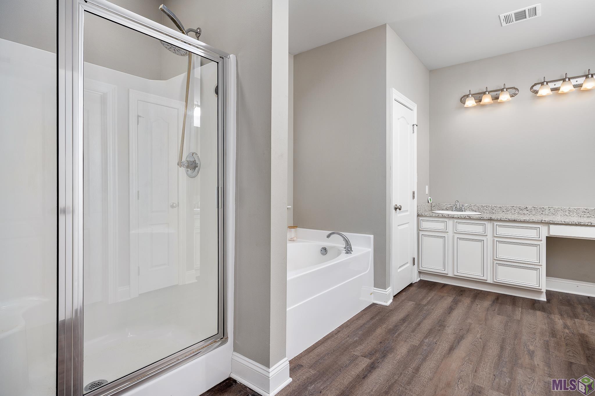 11486 Tannis Rd. St. Amant, LA 70774 - Photo 14 of 27 Separate Shower