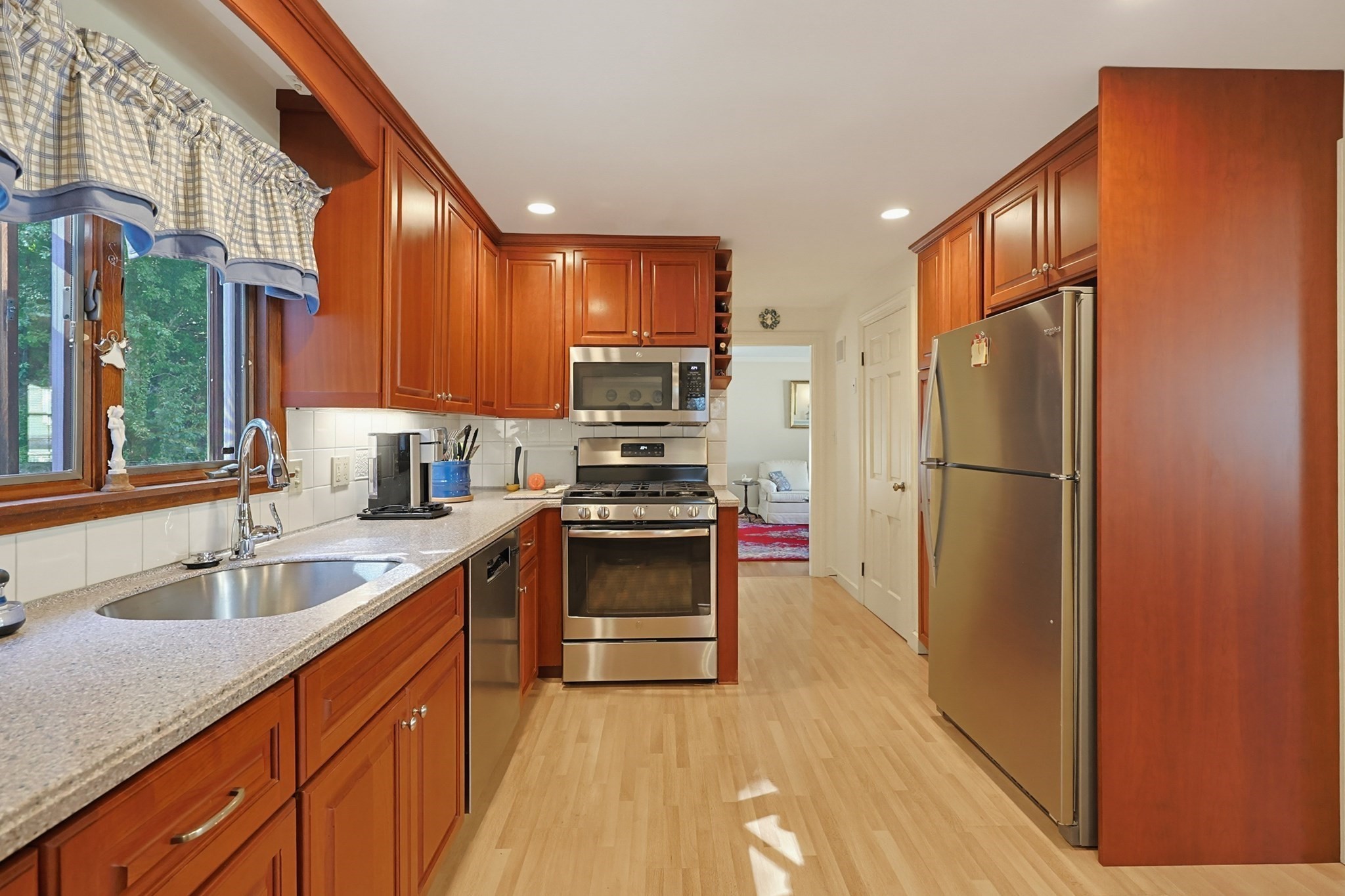 45 Richdale Road Needham, MA 02494 - Photo 7 of 32 Gallery Image 7