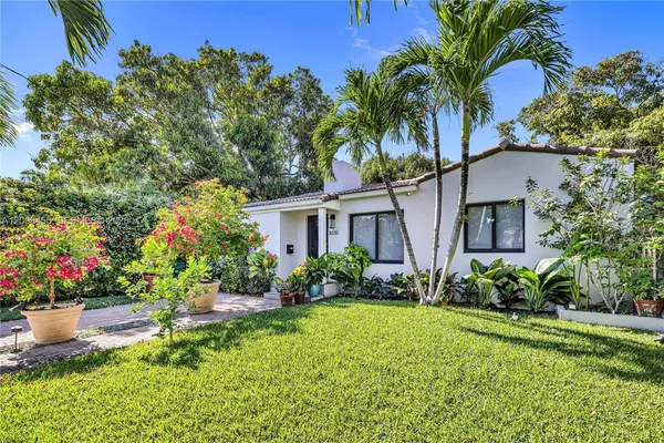$7,300 | 3030 Southwest 2nd Avenue, Miami, FL 33129