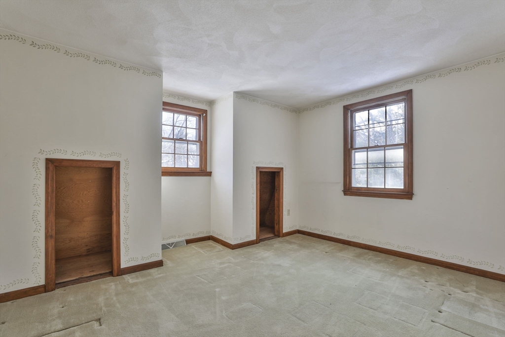 3 Shawnee Circle Billerica, MA 01821 - Photo 14 of 25