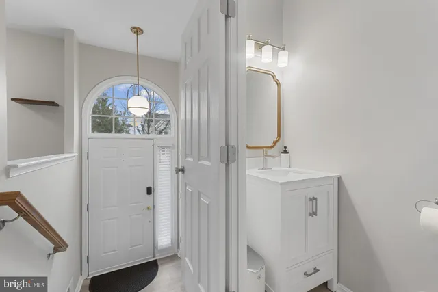 $2,975 | 4201 Star, Randallstown, MD 21133