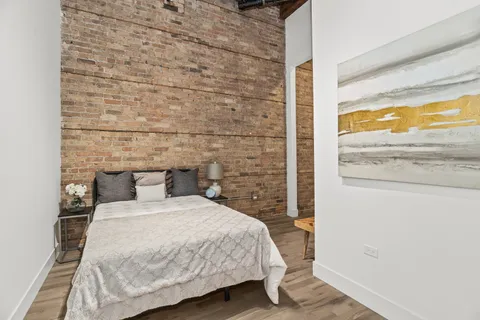 $6,995 | 153 West Ohio Street, Unit 104, Chicago, IL 60654