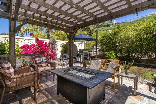 $964,900 | 26548 Cardinal Drive, Canyon Country, CA 91387