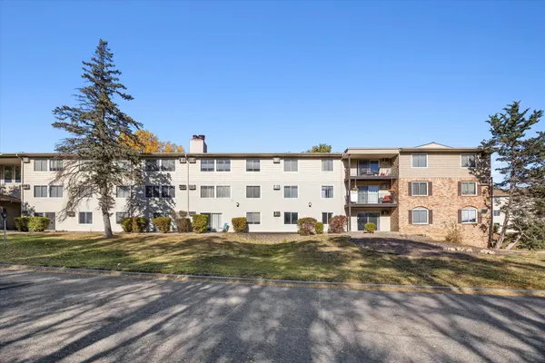 $165,000 | 10311 Cedar Lake Road, Unit 103, Minnetonka, MN 55305