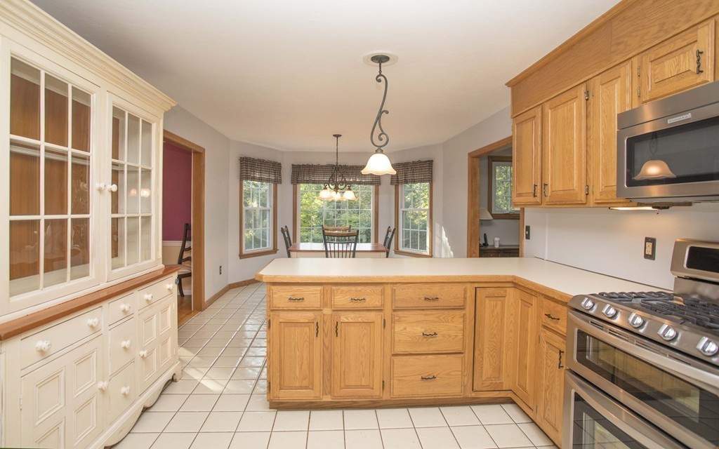 169 Bay Road Easton, MA 02356 - Photo 3 of 28 Gallery Image 3