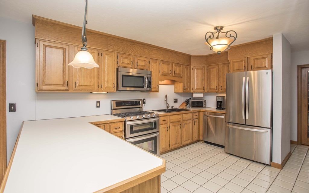 169 Bay Road Easton, MA 02356 - Photo 5 of 28 Gallery Image 5