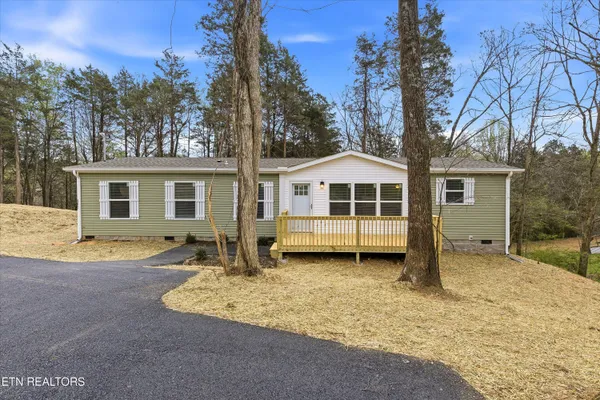 $285,000 | 191 Pinecrest Drive, Loudon, TN 37774