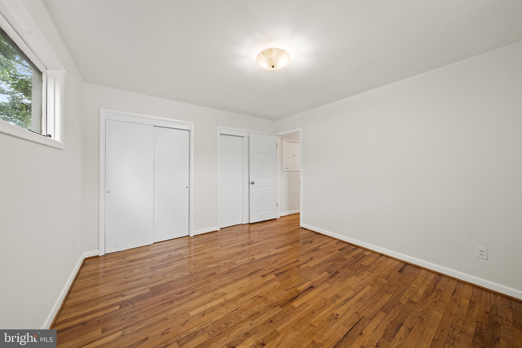 4501 Renn Street Rockville, MD 20853 - Photo 16 of 36