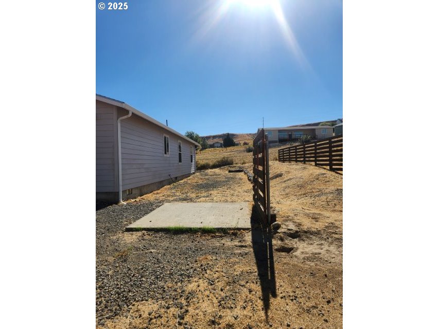 1335 Childers Road Arlington, OR 97812 - Photo 19 of 25 a view of a wooden floor