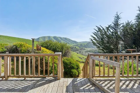 $1,750,000 | 11798 Highway 1, Point Reyes Station, CA 94956