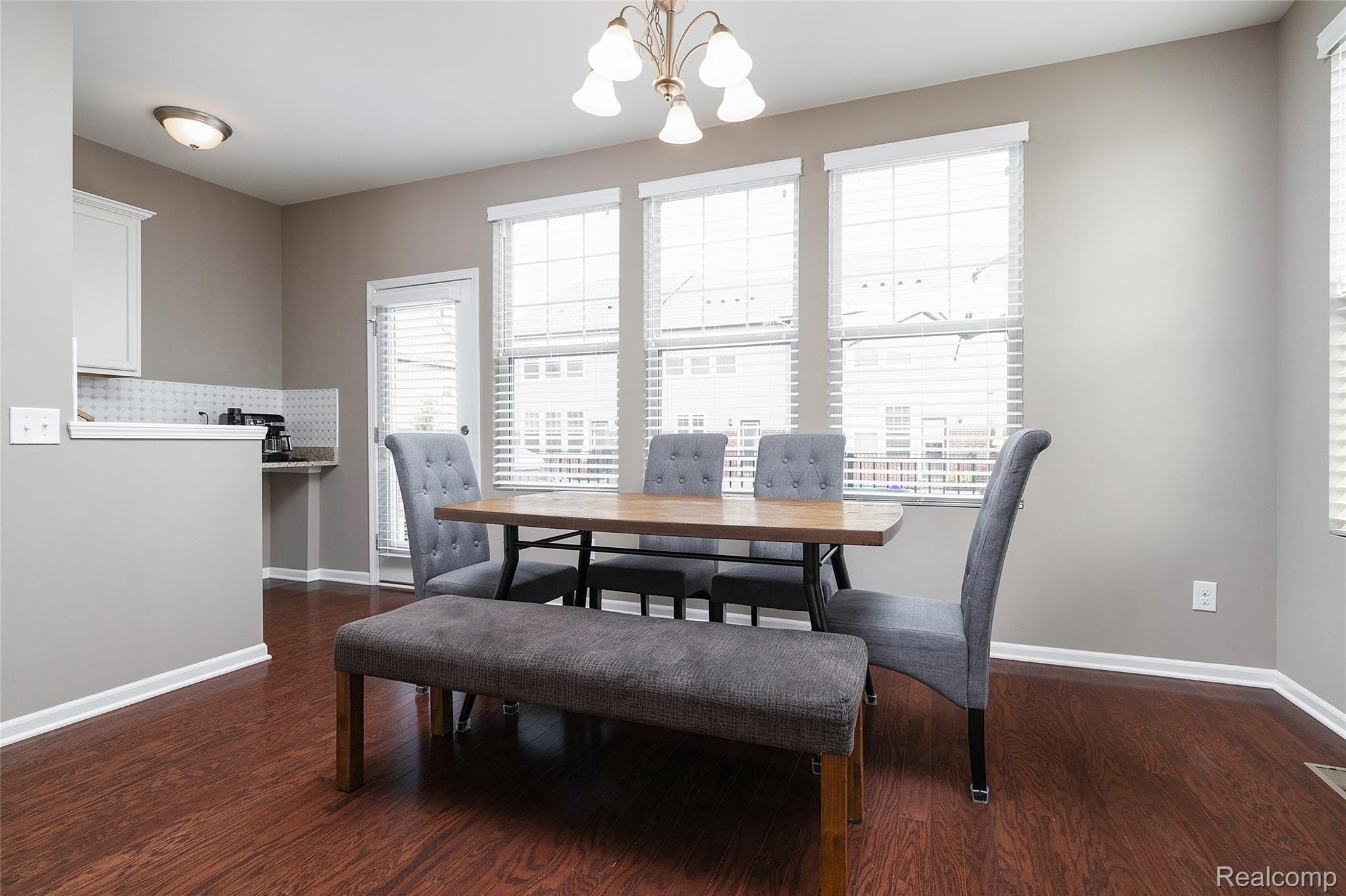 979 Barclay Circle, Unit 58 Rochester, MI 48307 - Photo 10 of 30 10.jpg