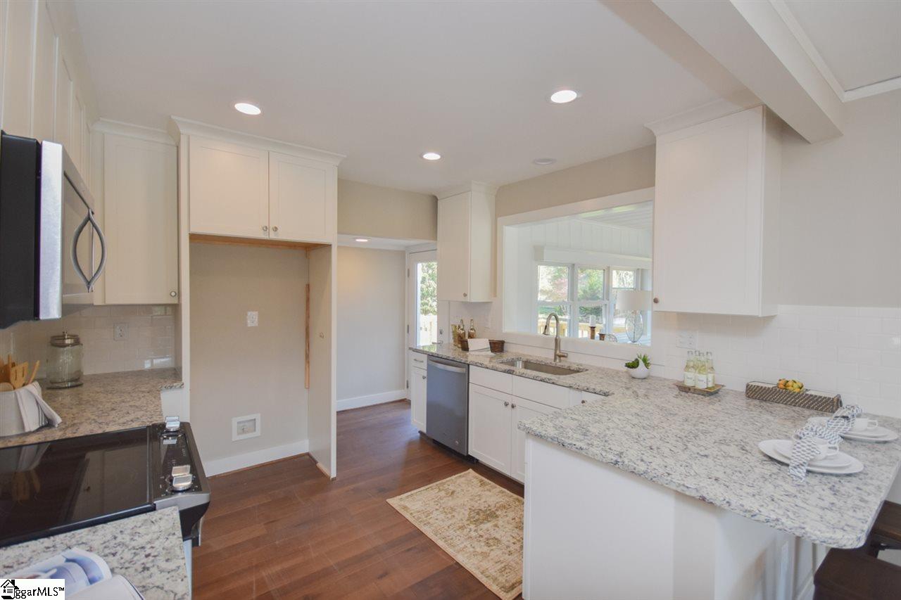 1003 Rutherford Road Greenville, SC 29609 - Photo 8 of 30