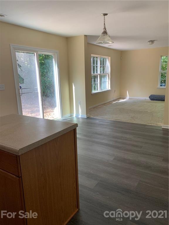 2330 Gooseberry Road, Unit 35 Charlotte, NC 28208 - Photo 3 of 10 Gallery Image 3