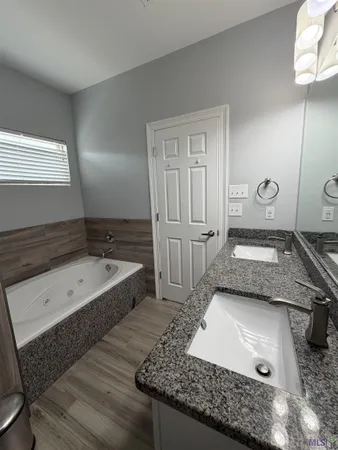 $1,950 | 1046 Sedona Pines Drive, Baton Rouge, LA 70816