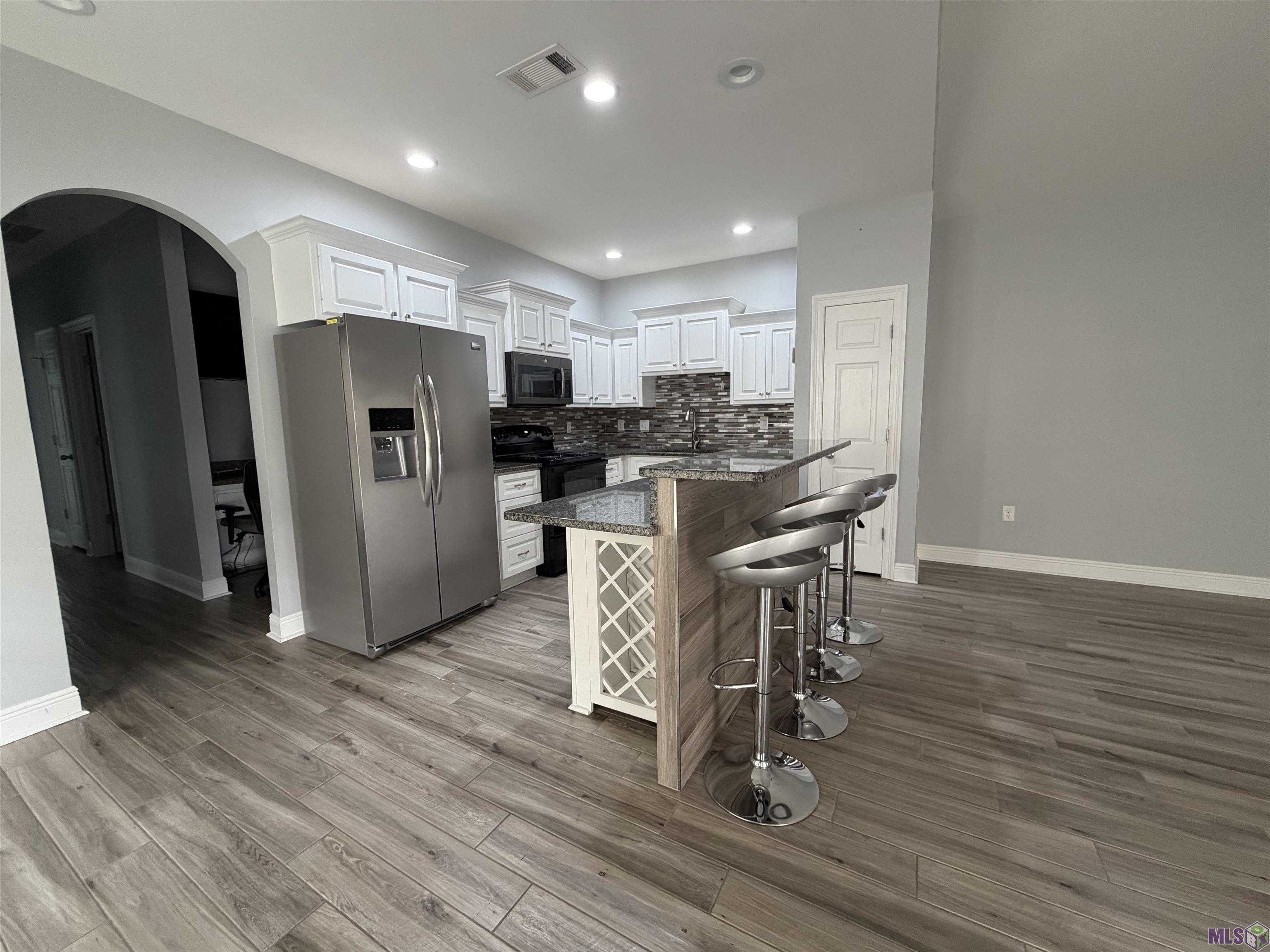 1046 Sedona Pines Drive Baton Rouge, LA 70816 - Photo 6 of 19