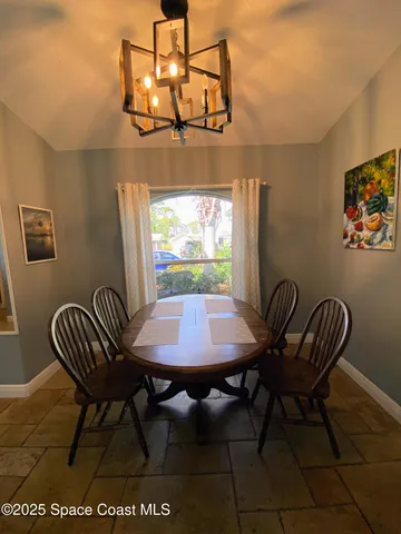 a sitting area with sitting area