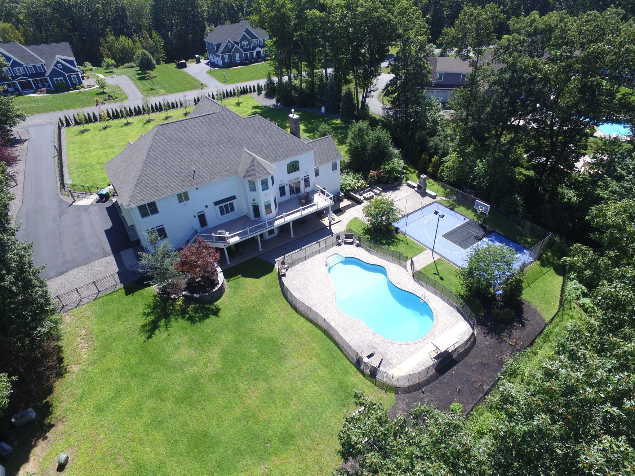 15 Bennington Road Windham, NH 03087 - Photo 2 of 40