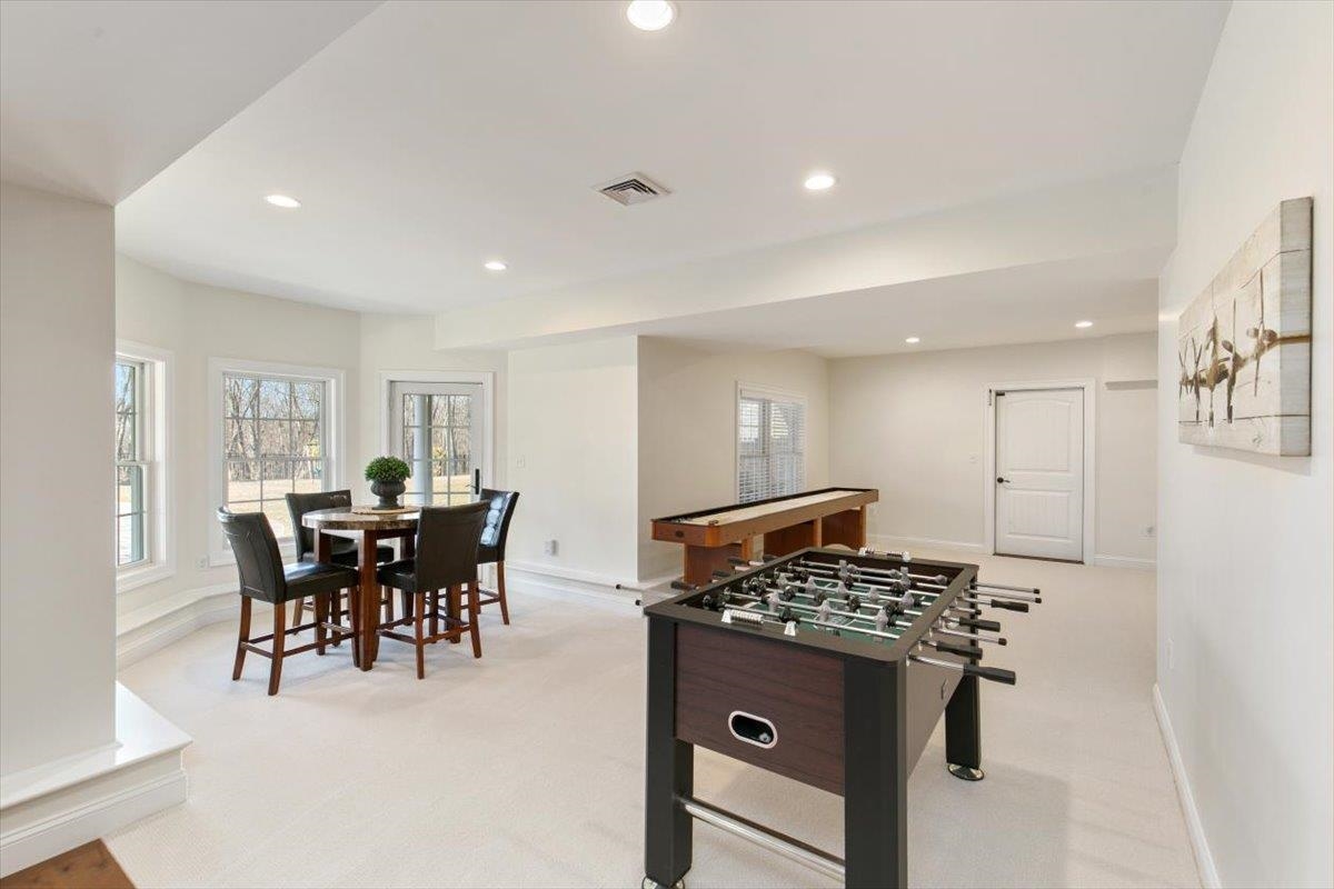 15 Bennington Road Windham, NH 03087 - Photo 27 of 40