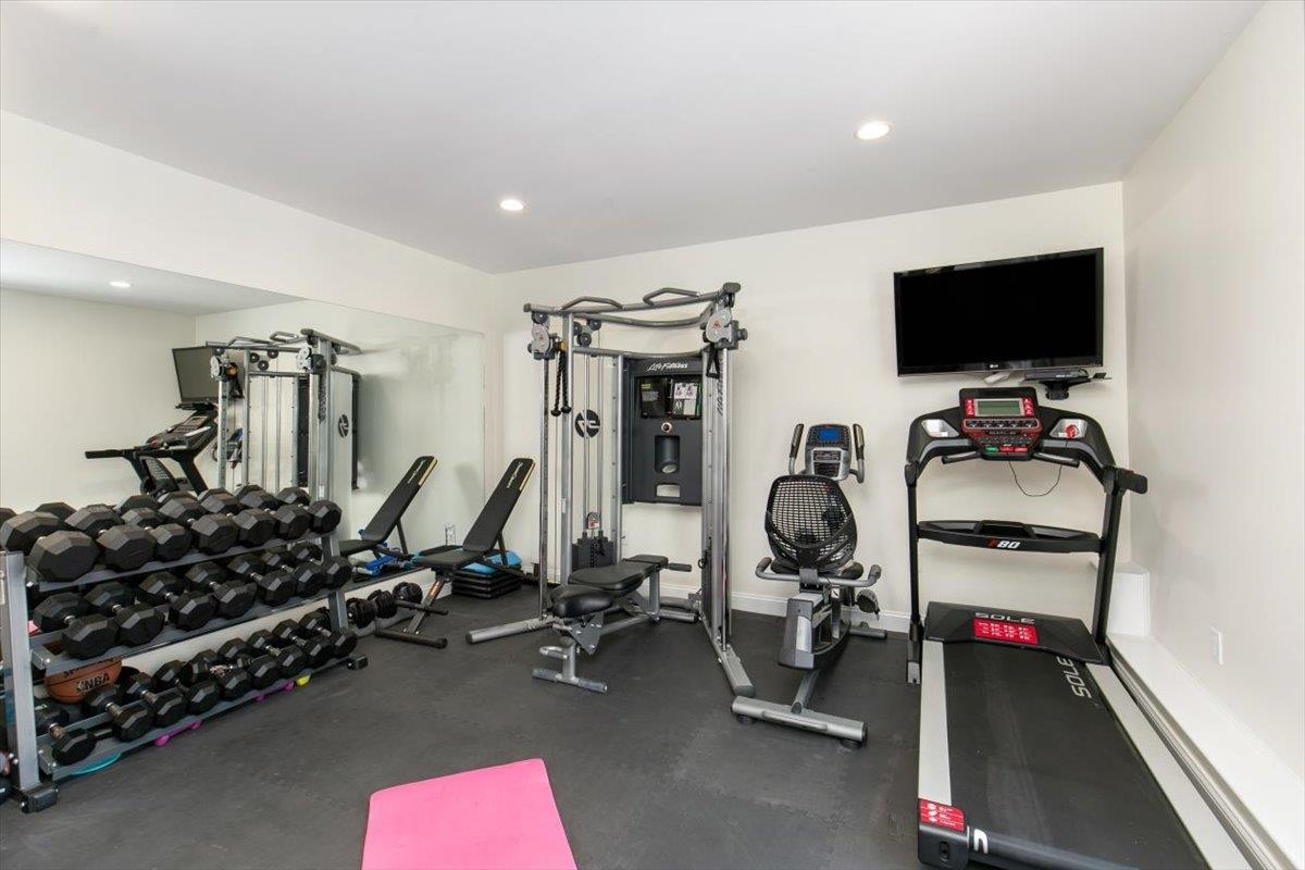 15 Bennington Road Windham, NH 03087 - Photo 30 of 40