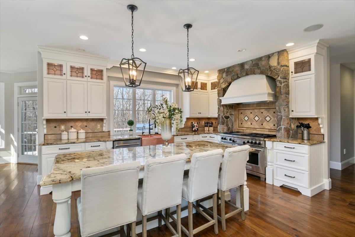 15 Bennington Road Windham, NH 03087 - Photo 4 of 40