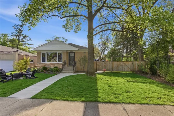 $6,250 | 9237 Lincolnwood Drive, Evanston, IL 60203