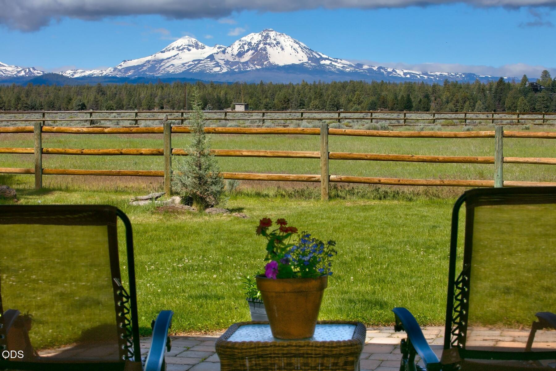 16845 Varco Road Bend, OR 97703 - Photo 2 of 45