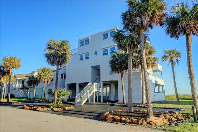 $2,750,000 | 18419 East De Vaca, Galveston, TX 77554