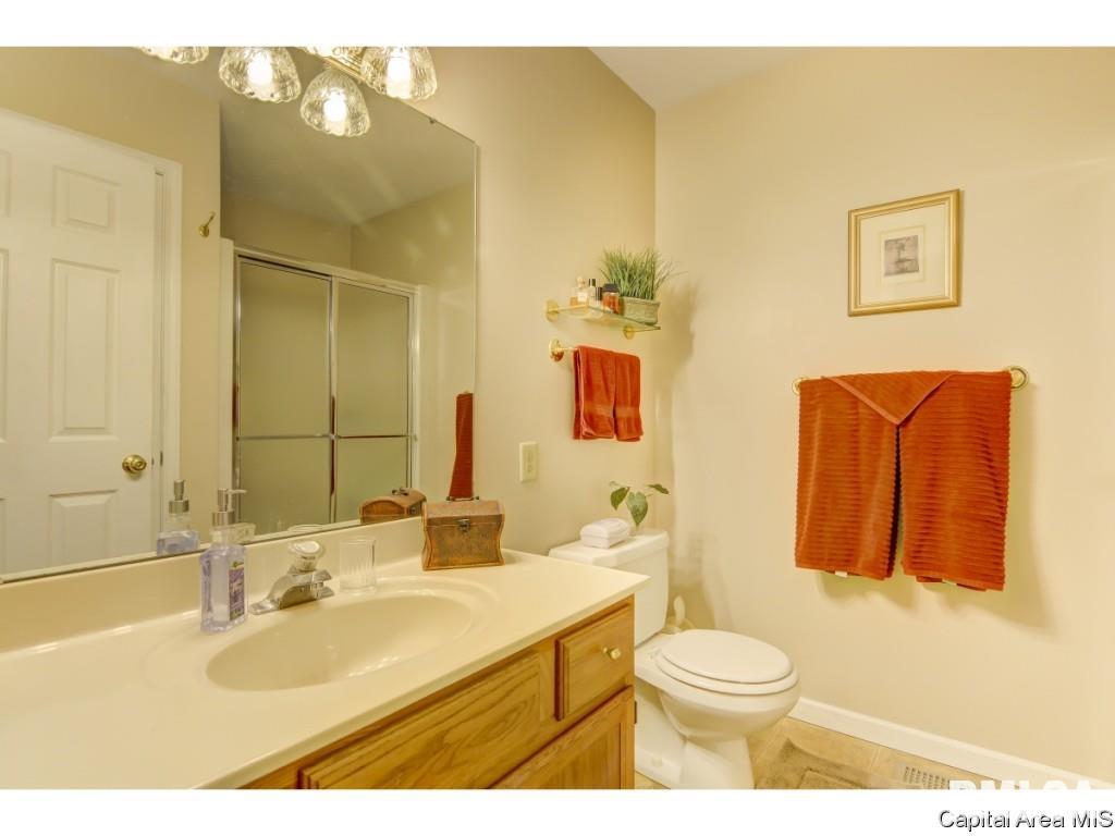 829 High Pointe Drive Springfield, IL 62702 - Photo 12 of 22