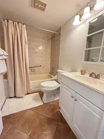 $3,200 | 4428 Northeast Ocean Boulevard, Unit G1, Jensen Beach, FL 34957