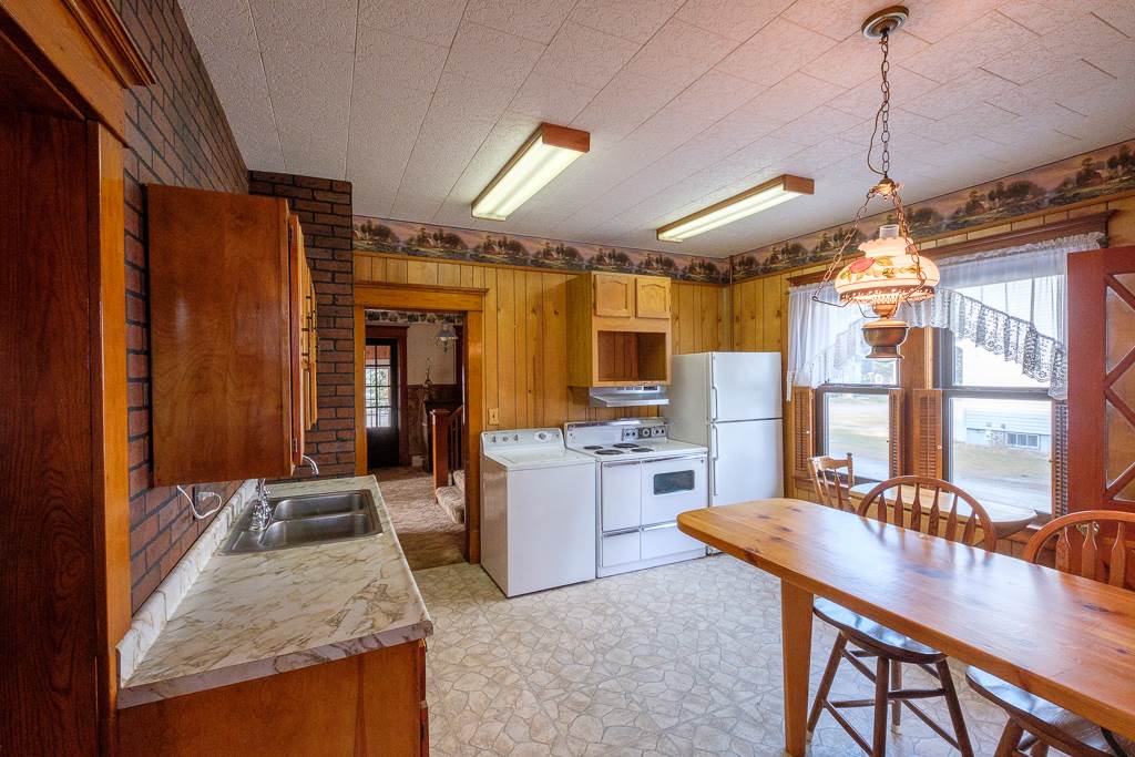 652 Mill Street Sheldon, VT 05483 - Photo 11 of 32