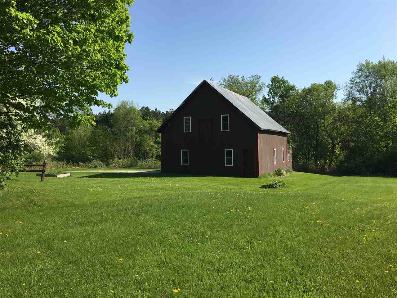 652 Mill Street Sheldon, VT 05483 - Photo 3 of 32